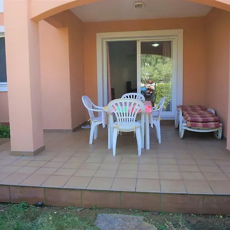 Apartman Adelfas